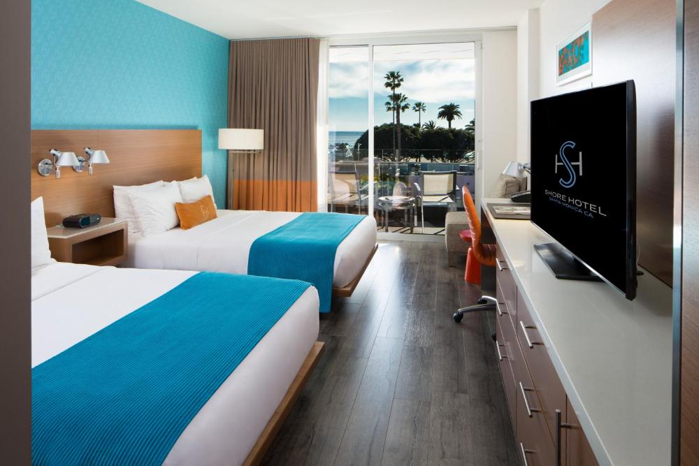 Partial Ocean View with Two Double Beds interior